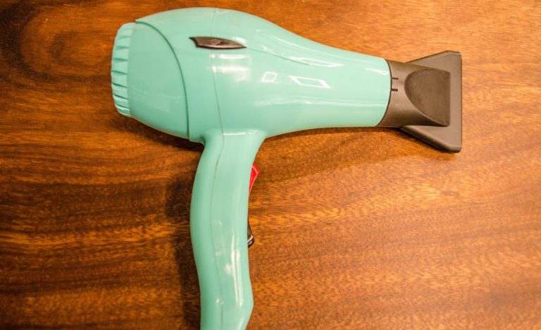 How to Buy the Perfect Hair Dryer for Your Hair